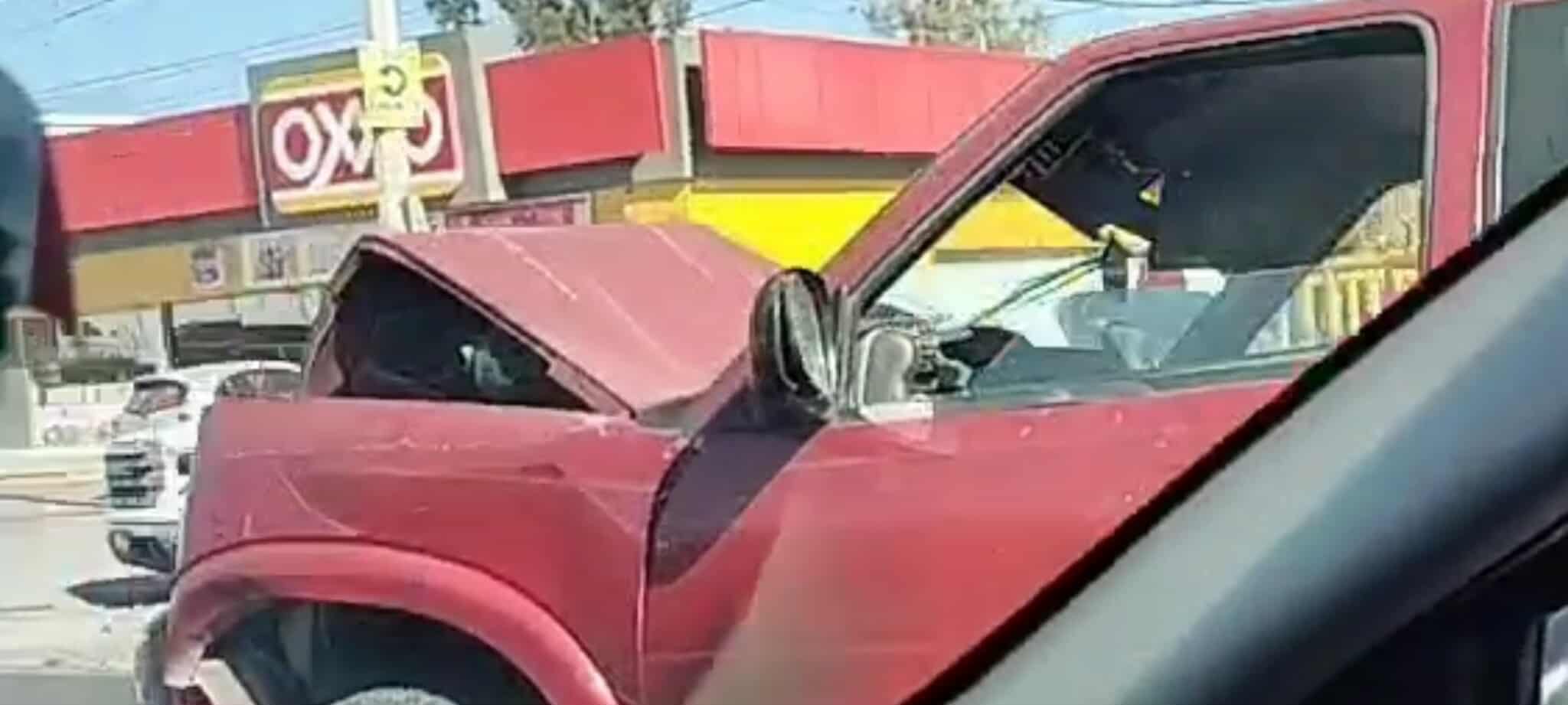 Se registran 2 accid3ntes vehiculares en la Morelia-Salamanca; un joven queda malh3rido 