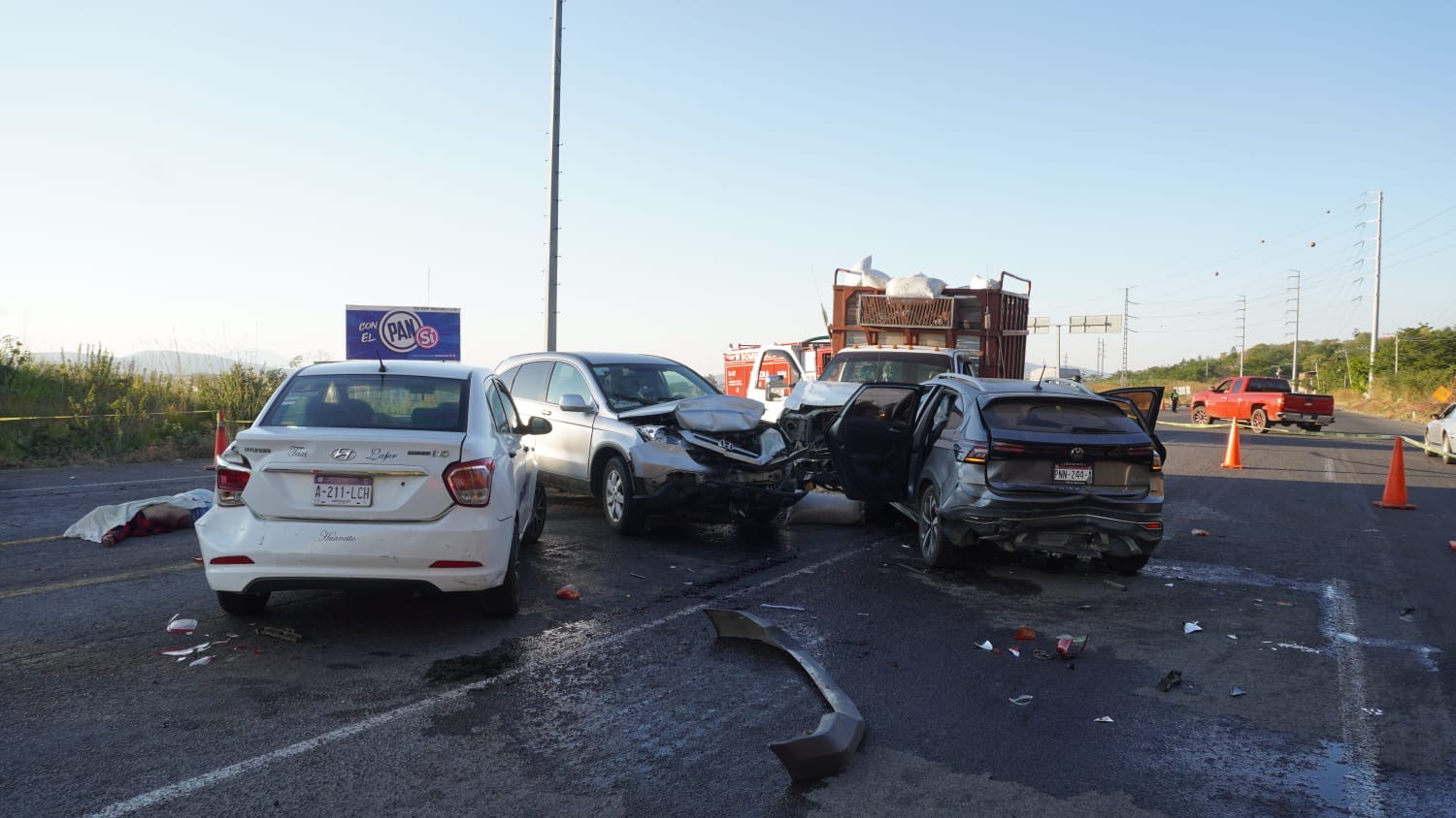 Fatal carambola vehicular en Zamora, deja un motociclista sin vida y dos lesionados 