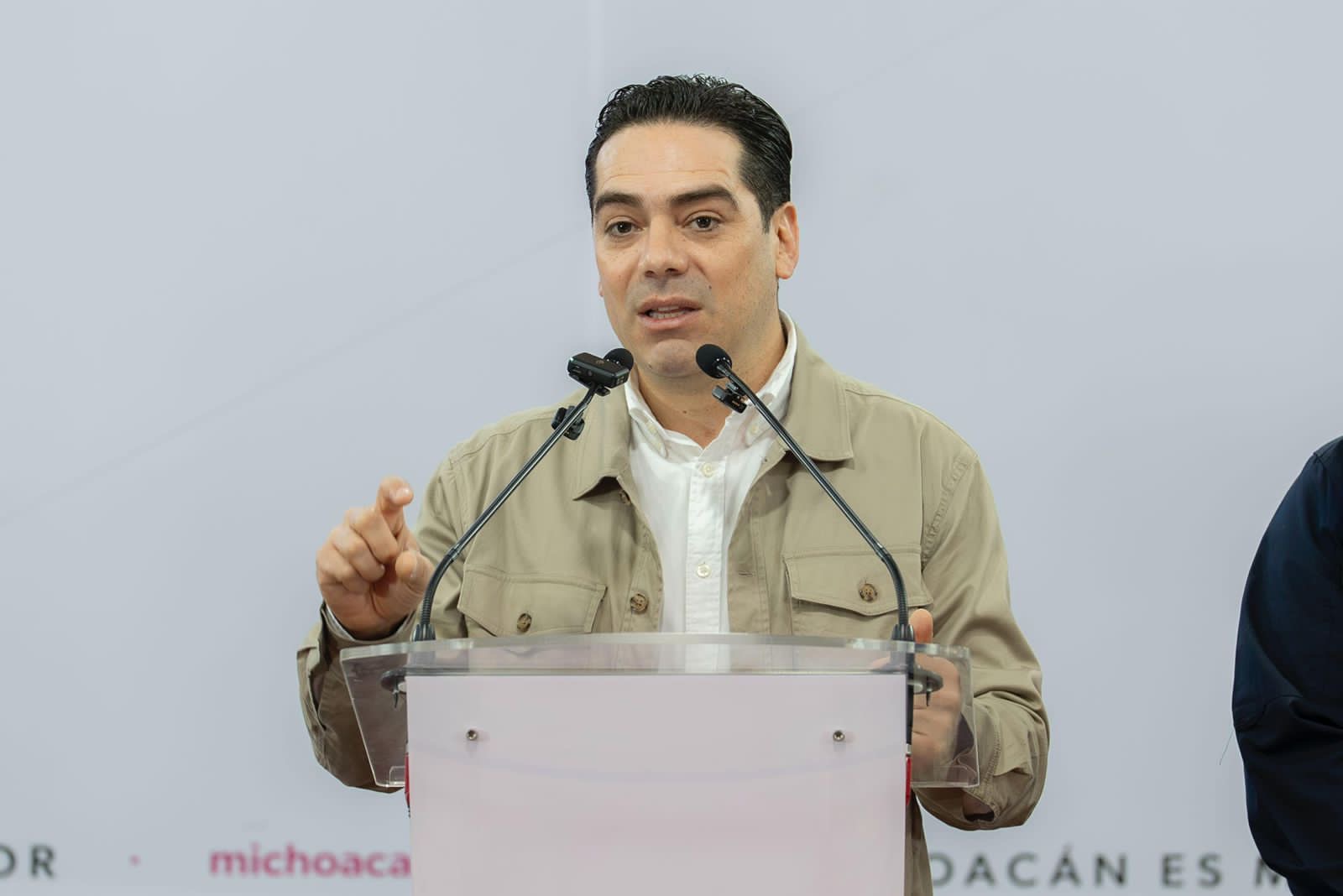 Distribuidor vial salida Pátzcuaro reducirá los accidentes viales en la zona: Rogelio Zarazúa