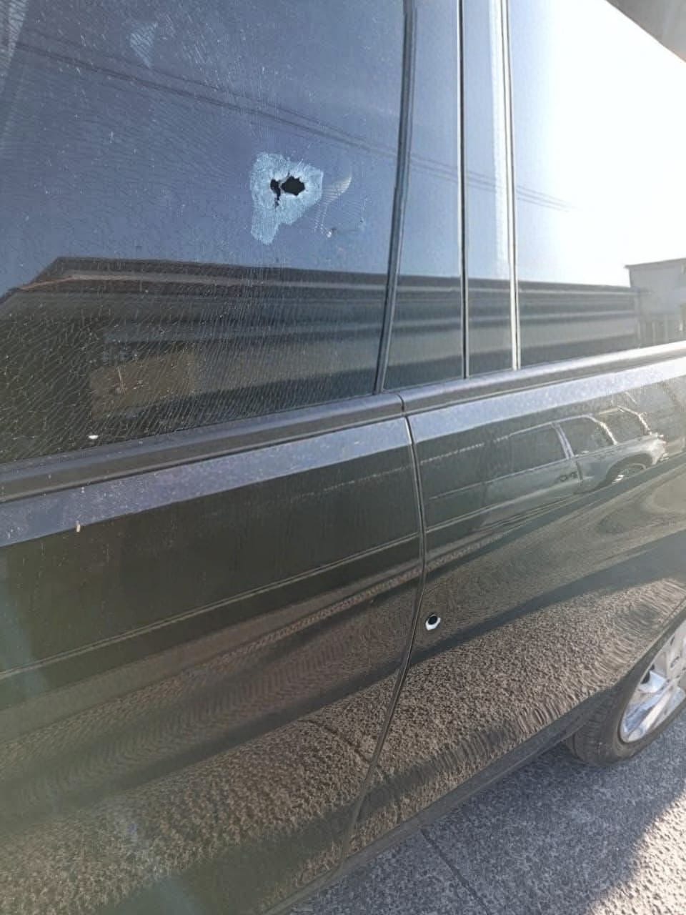 Empistolad0s atac4n, bal3an y hier3n a mujer, al oriente de Uruapan