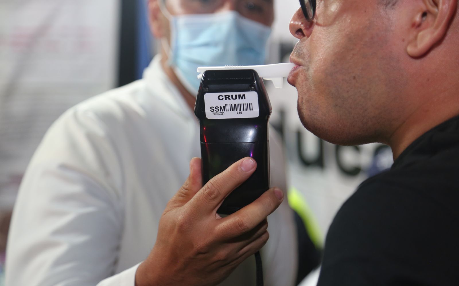 Disminuyeron autos remitidos al corralón durante alcoholímetros, "han caído Diputados, Regidores, Agentes de la Fiscalía y hasta Policías de Custodia Federal", revelan