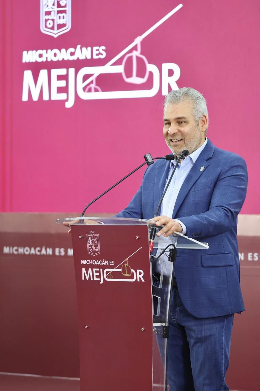 Michoacán cuenta con más de 570 mil vacunas contra el sarampión; niños de 6 meses a 12 años son prioridad: Bedolla