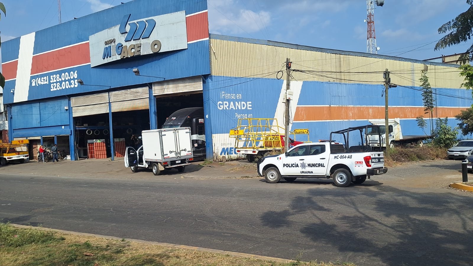 Motociclista y automovilista baleados en distintos puntos de Uruapan