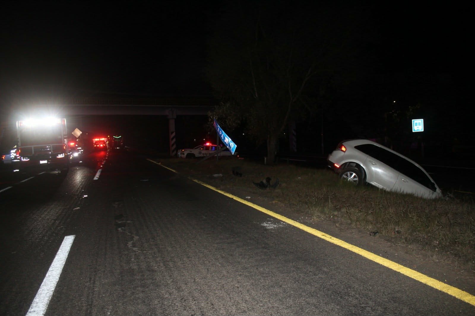 Choqu3 entre 2 vehículos deja una mujer mu3rta y dos lesionad0s en la Pátzcuaro-Morelia 