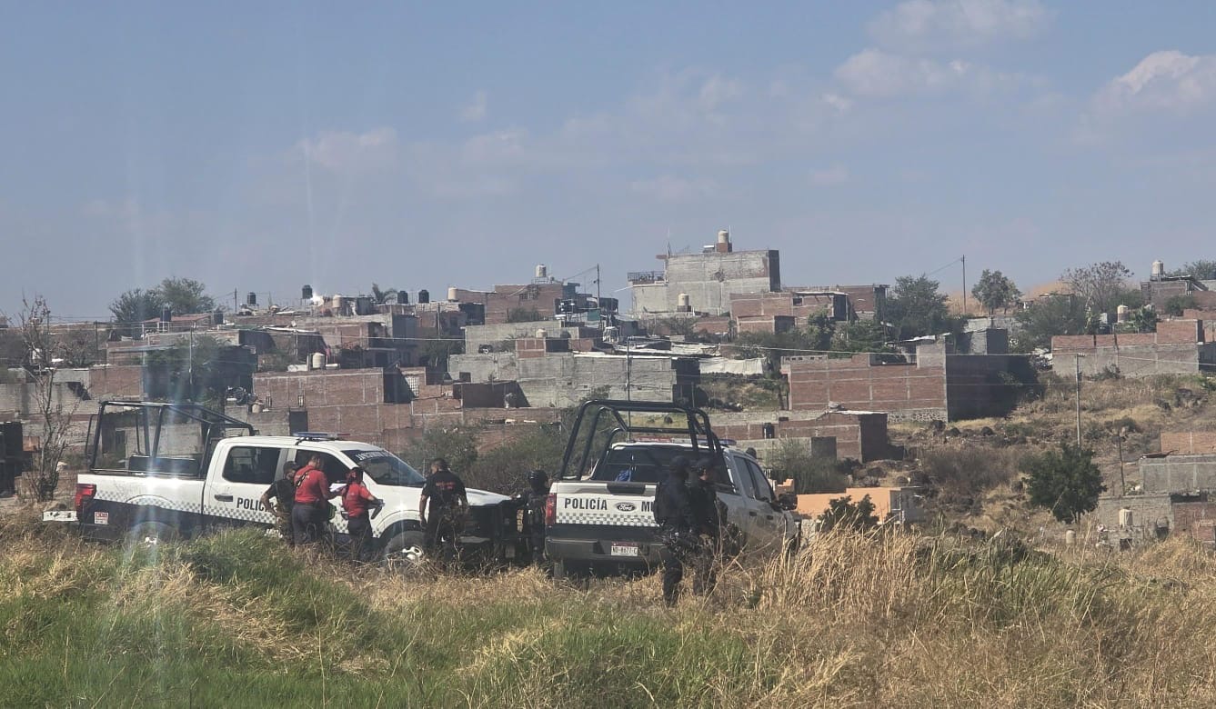 Localizan cadáver maniatado en estanque de Jacona 