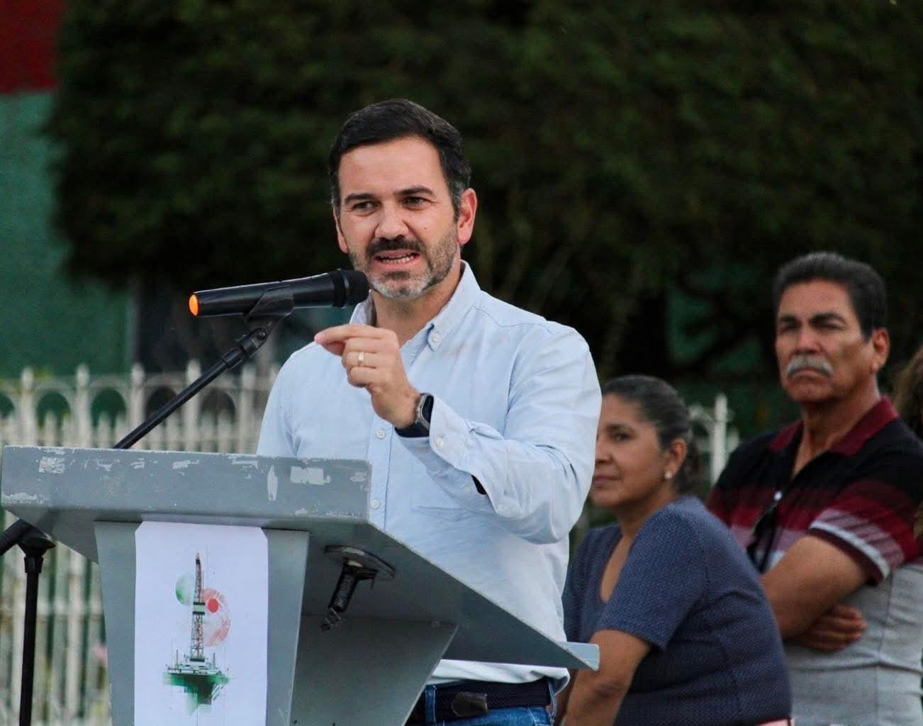 Conmemora Yankel Benítez 52 aniversario de la colonia Expropiación Petrolera