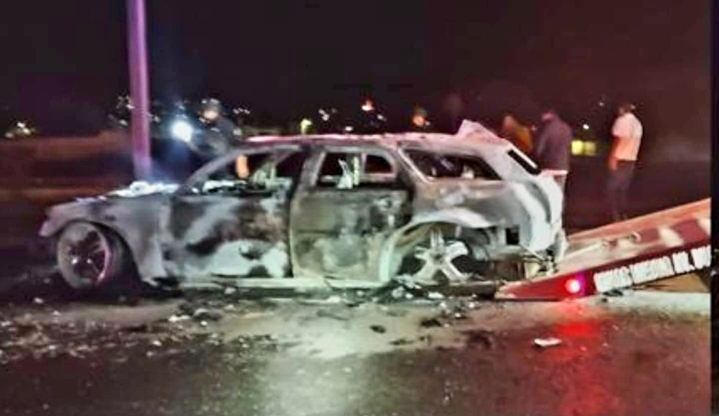 Hallan camioneta incendiada en la región de Zinapécuaro 