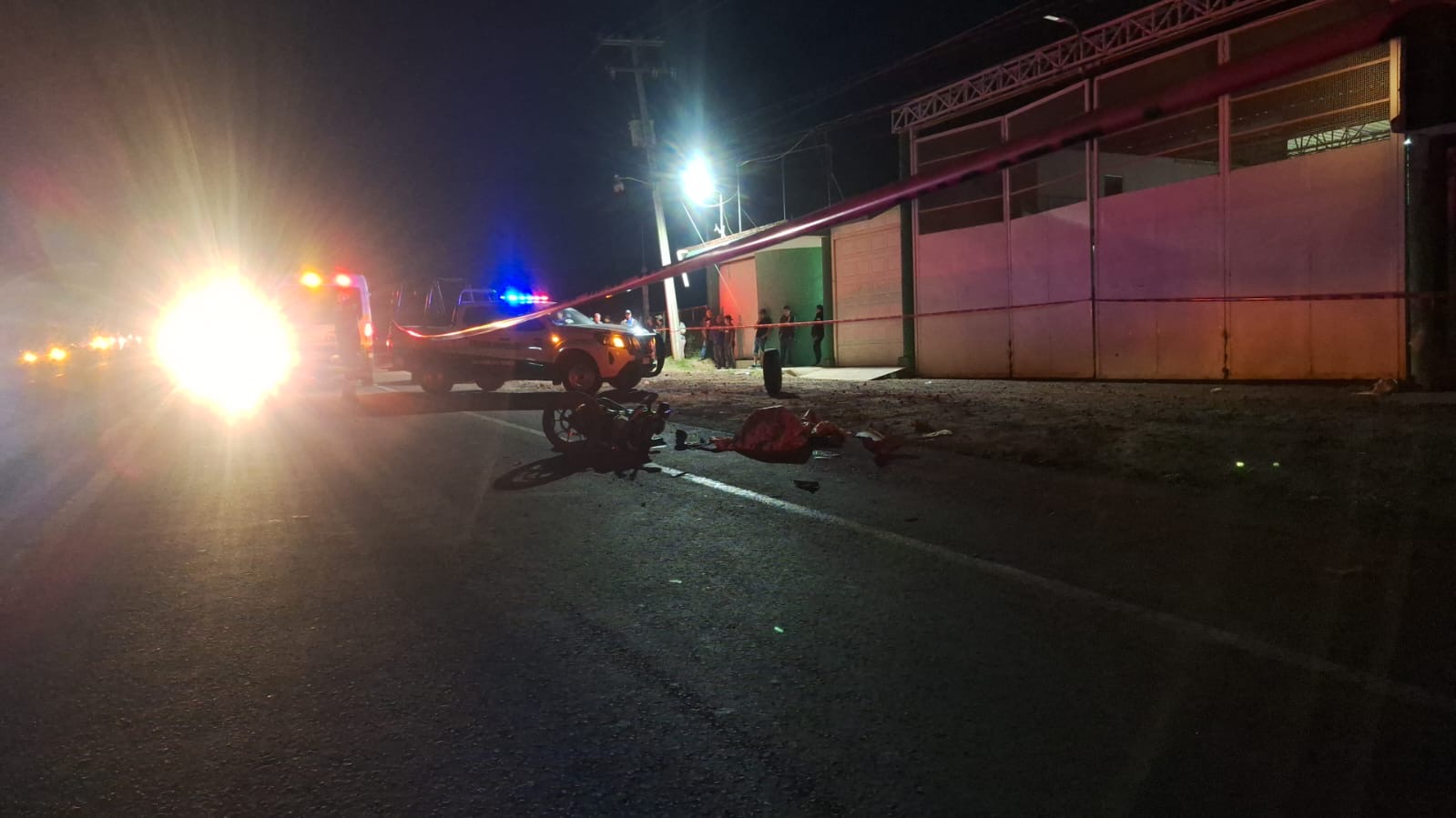 Un joven motociclista muerto y otro herido tras es embestidos por un vehículo en Peribán