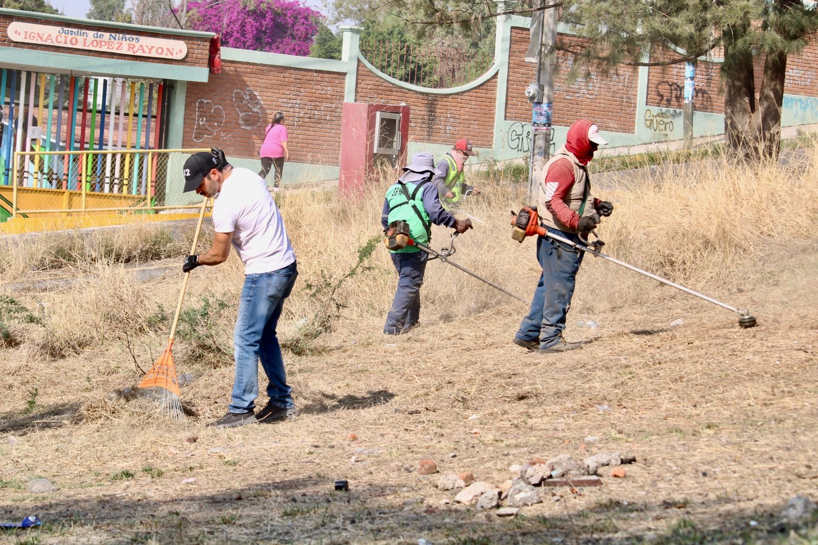 Encabeza Yankel Benítez jornada de limpieza en colonias de Morelia